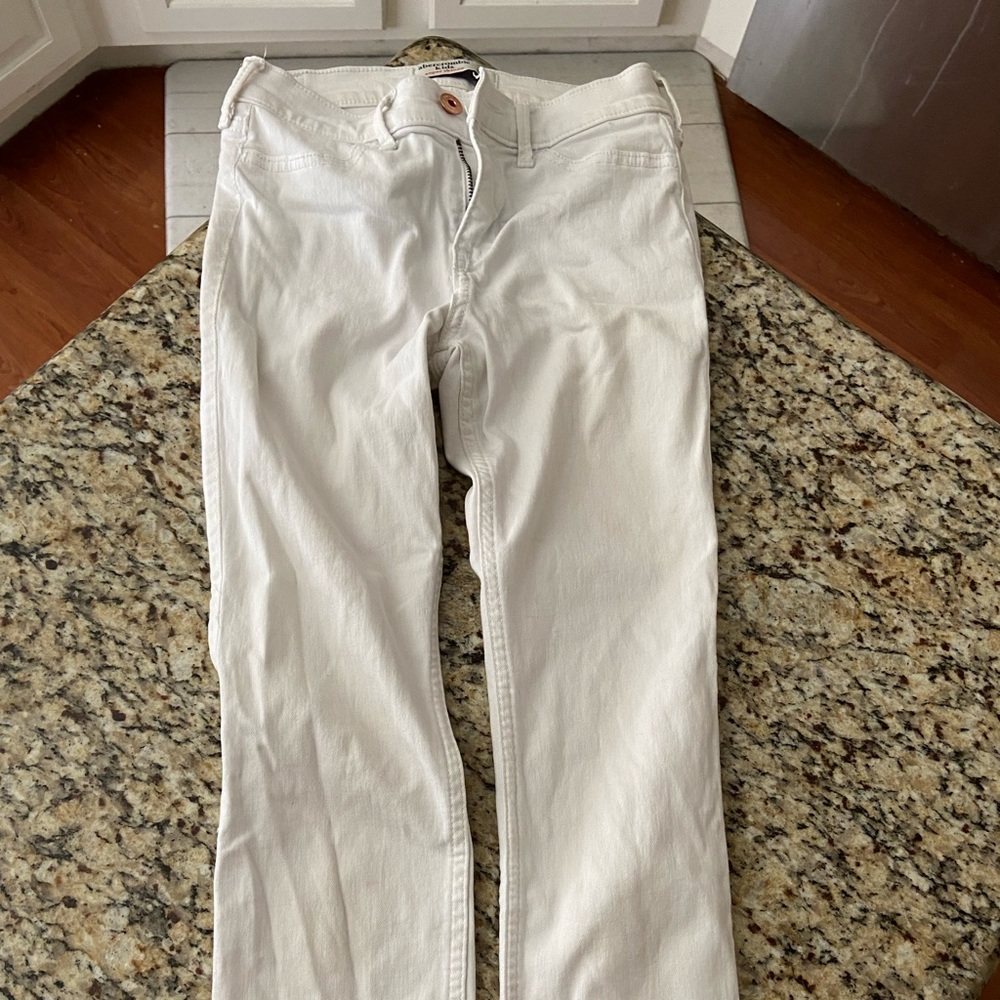 Abercrombie Kids White Super Skinny Jeans